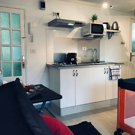 1 Hab Apartment